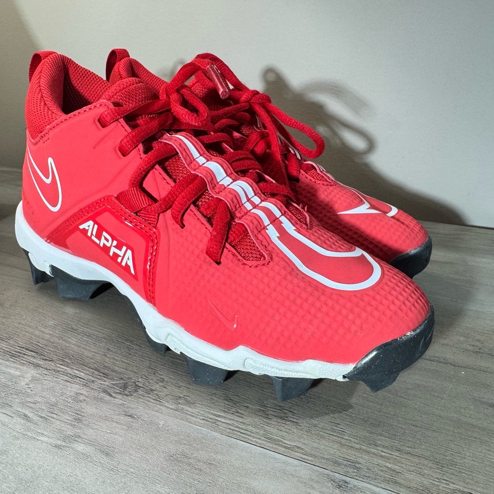 Nike Alpha Menace 3 Shark Low Football Cleats Red Youth Sz 3.5Y CV0581-616